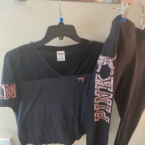 Victoria’s Secret Pink outfit 🖤💛🖤💛